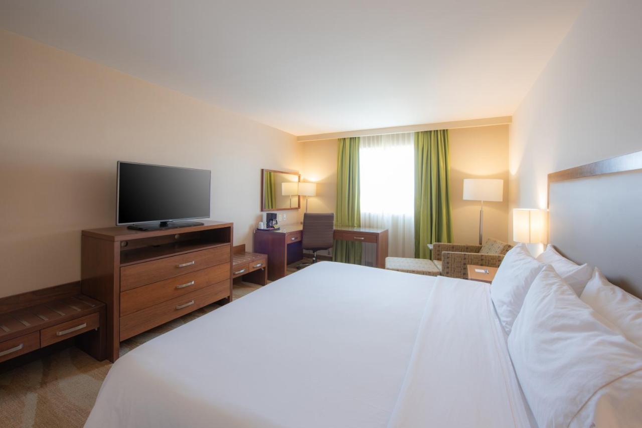 Holiday Inn Express And Suites Celaya By Ihg Esterno foto