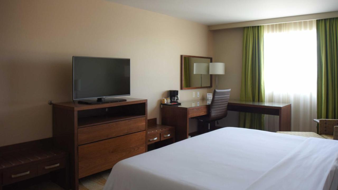 Holiday Inn Express And Suites Celaya By Ihg Esterno foto