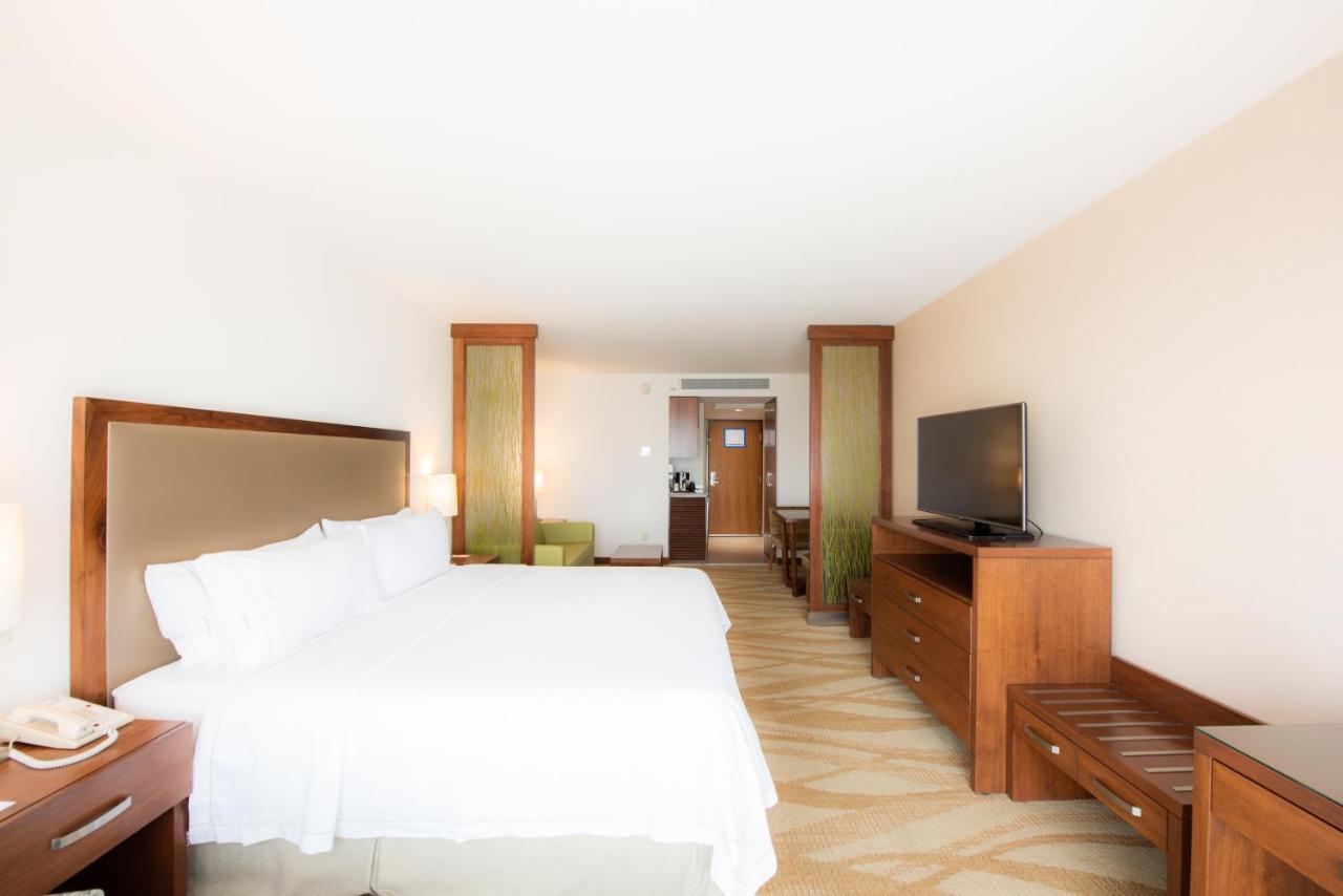 Holiday Inn Express And Suites Celaya By Ihg Esterno foto