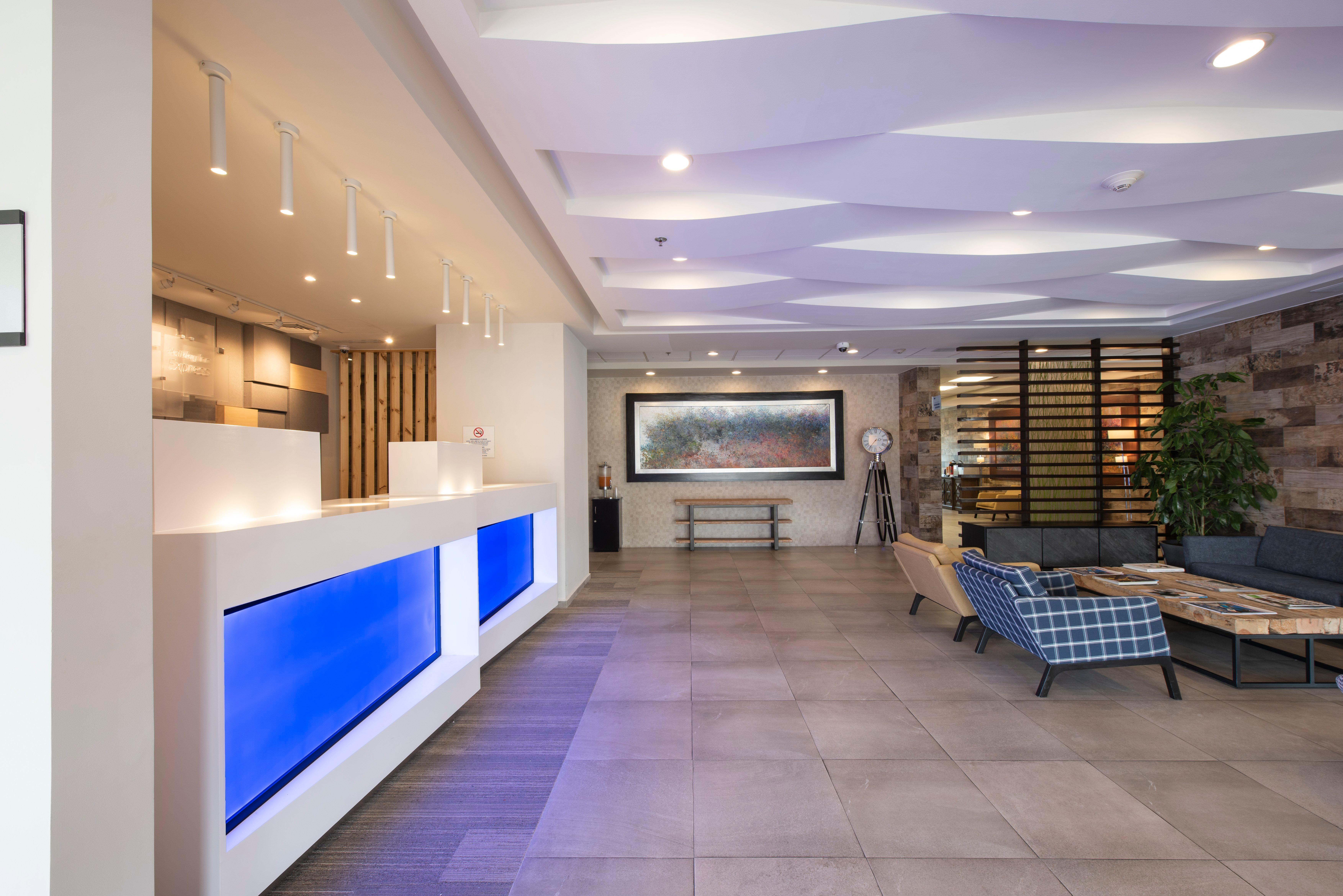 Holiday Inn Express And Suites Celaya By Ihg Esterno foto