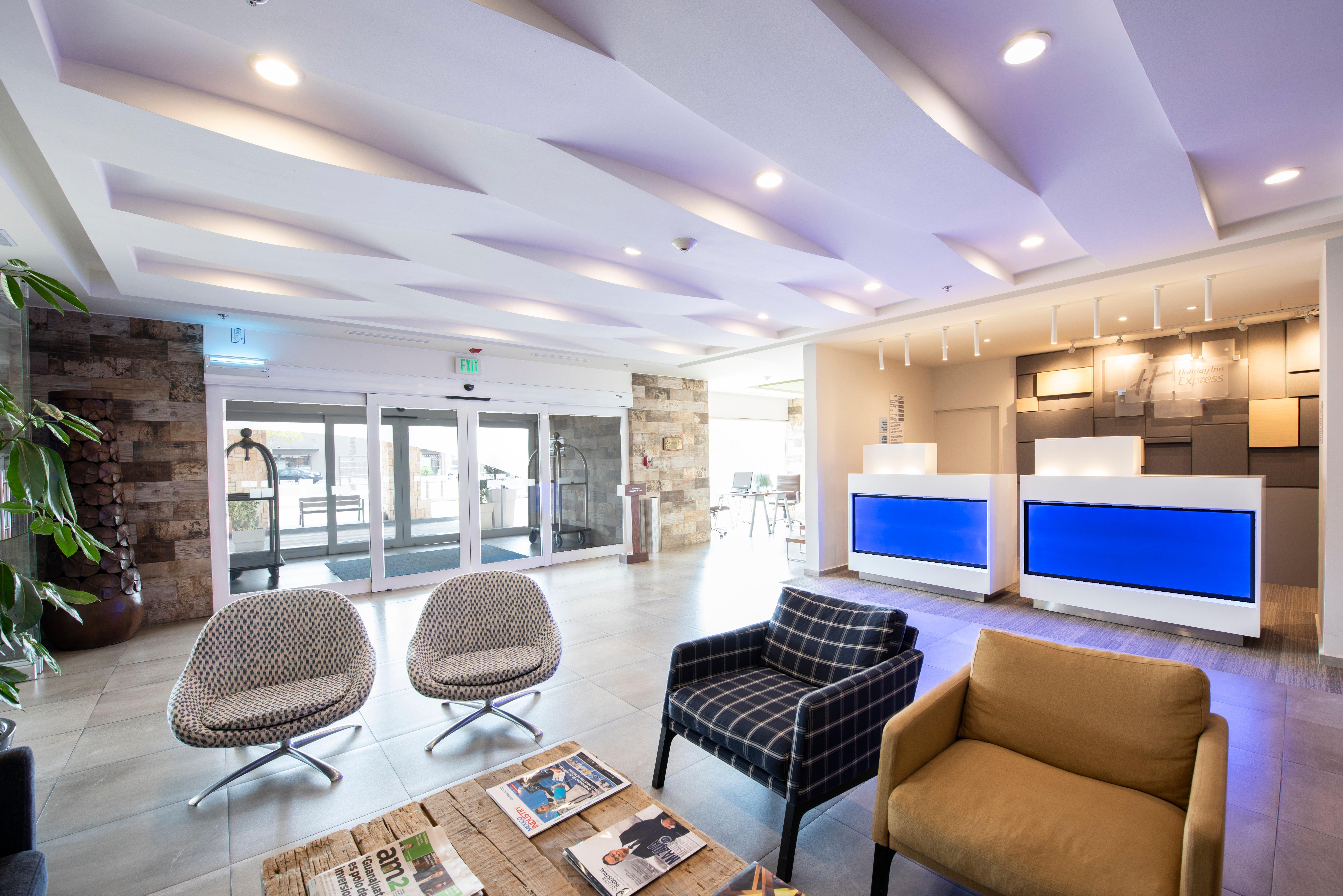 Holiday Inn Express And Suites Celaya By Ihg Esterno foto
