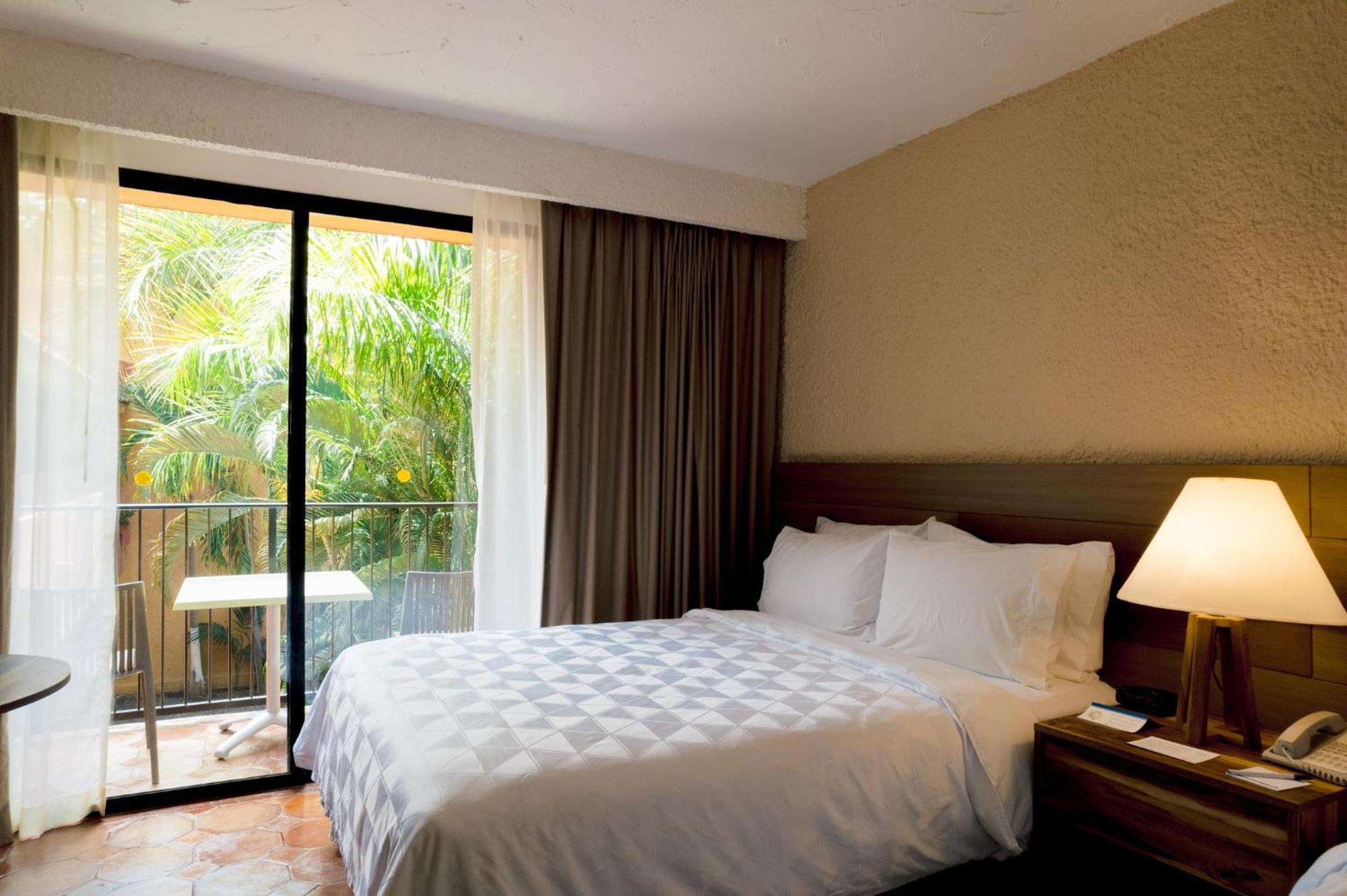 Holiday Inn Express And Suites Celaya By Ihg Esterno foto